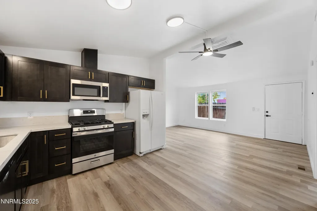 2185 Barberry Reno NV 89512