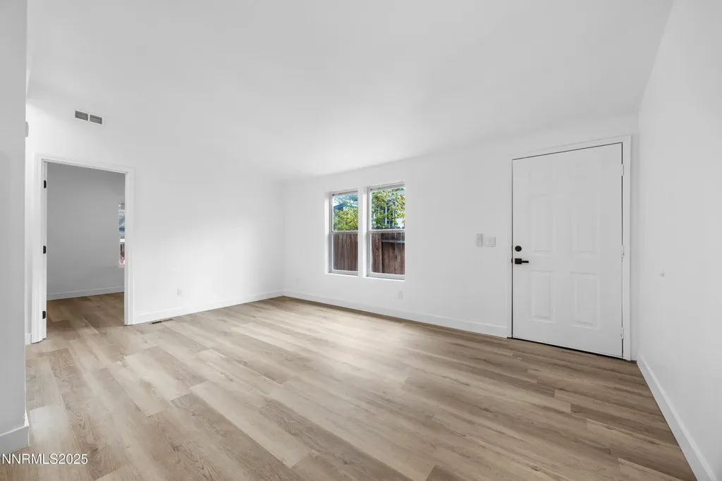 2185 Barberry Reno NV 89512