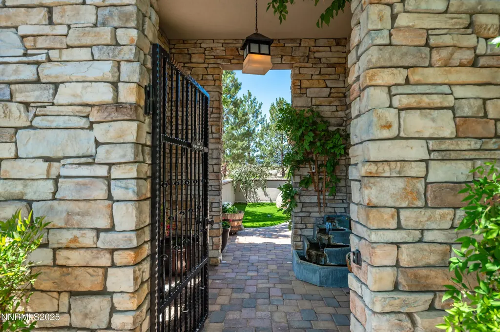 2195 Candle Rock Reno NV 89523