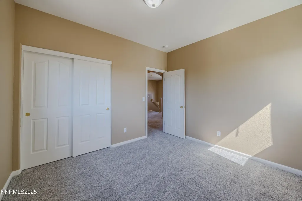 811 Pinchot Pass Sparks NV 89436