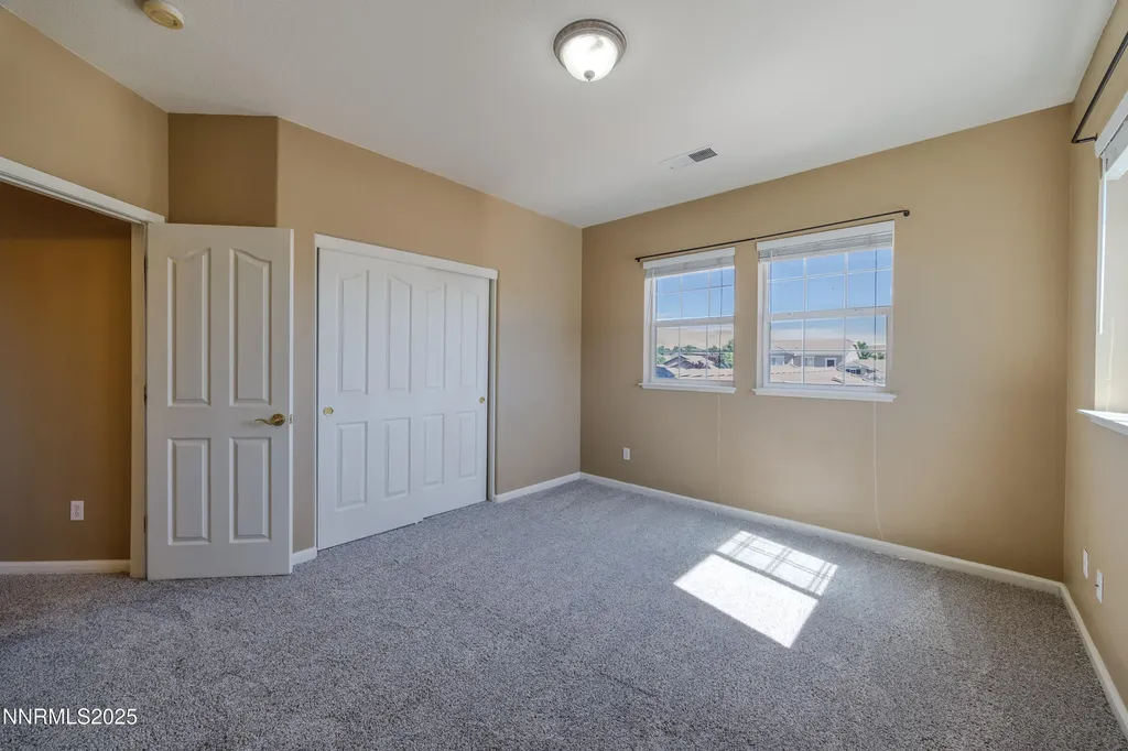 811 Pinchot Pass Sparks NV 89436