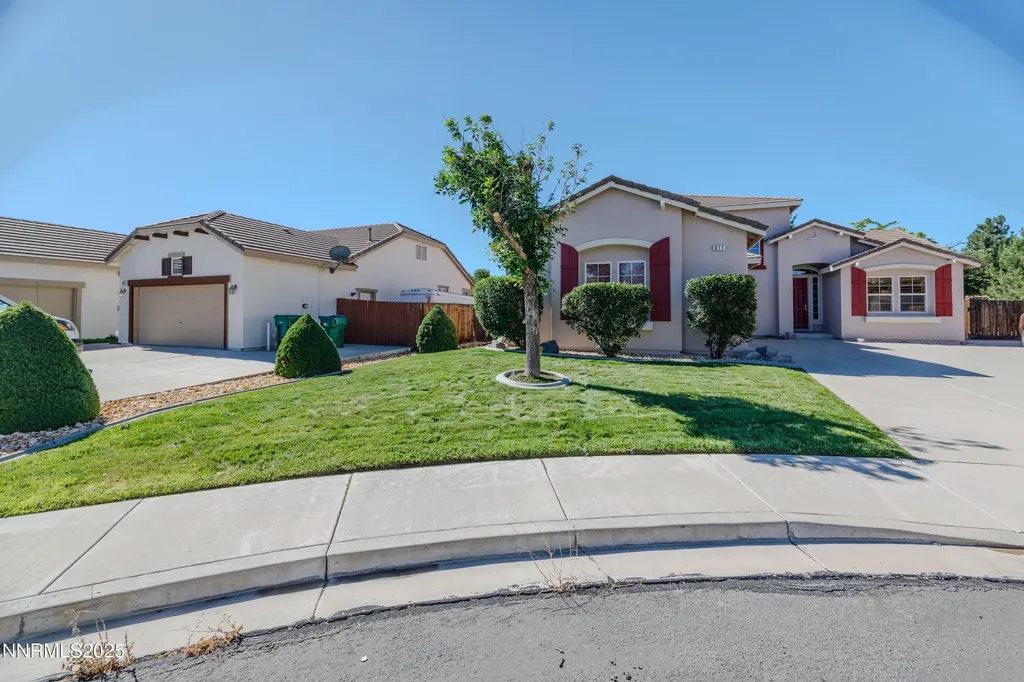 811 Pinchot Pass Sparks NV 89436