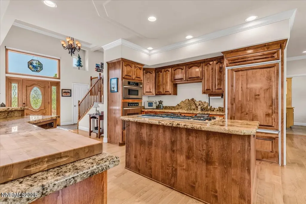 1272 Kingsbury Grade Gardnerville NV 89460