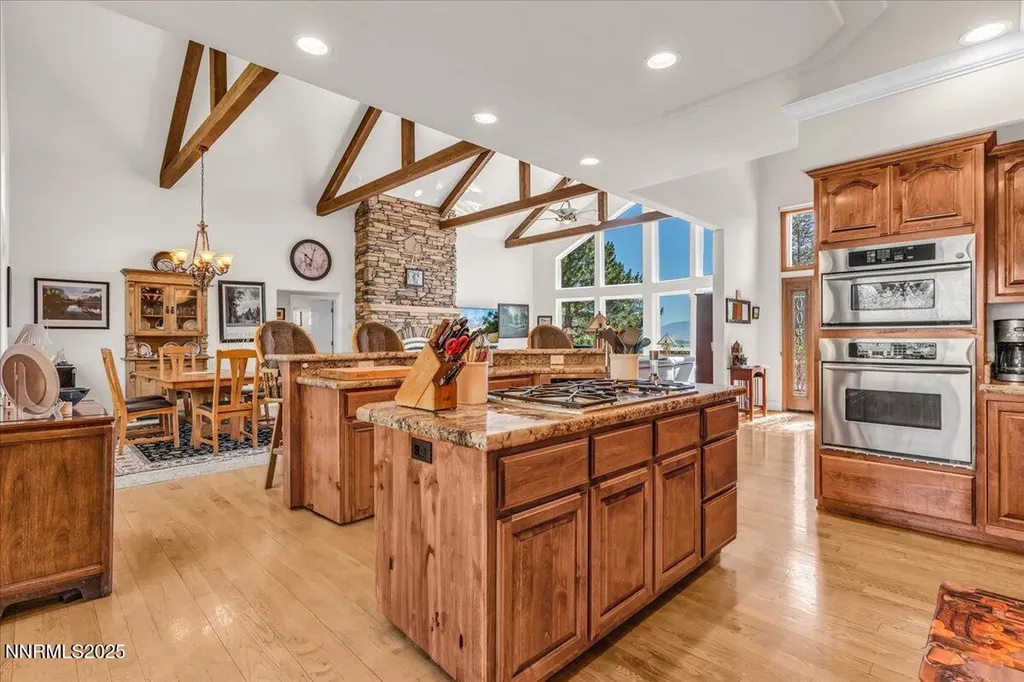 1272 Kingsbury Grade Gardnerville NV 89460