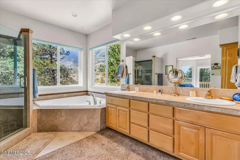 1272 Kingsbury Grade Gardnerville NV 89460
