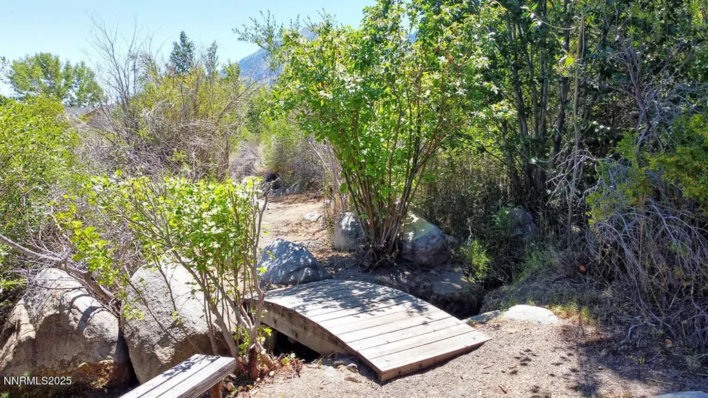 1272 Kingsbury Grade Gardnerville NV 89460