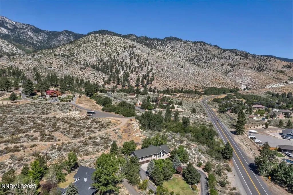 1272 Kingsbury Grade Gardnerville NV 89460