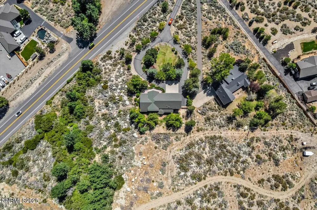 1272 Kingsbury Grade Gardnerville NV 89460