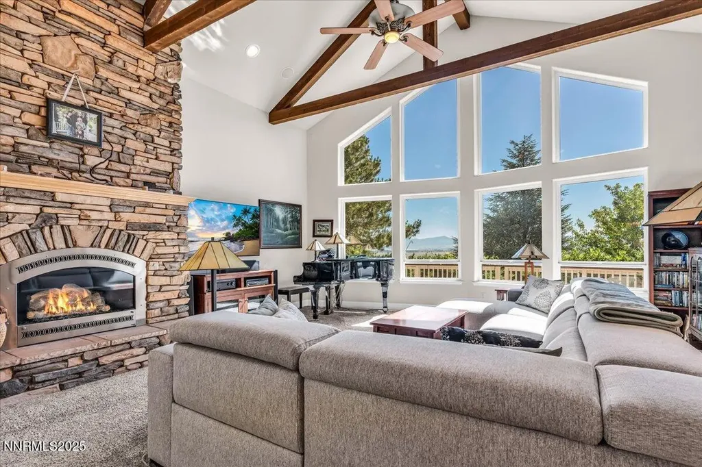 1272 Kingsbury Grade Gardnerville NV 89460
