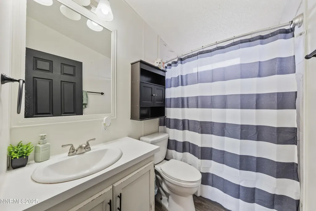 2975 Winnemucca Silver Springs NV 89429