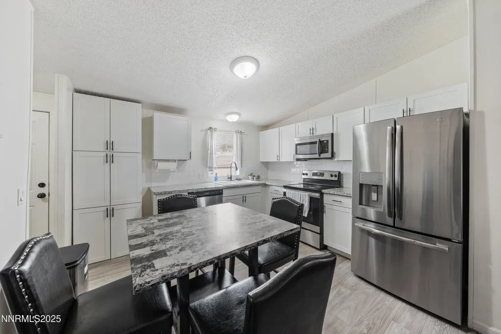 2975 Winnemucca Silver Springs NV 89429