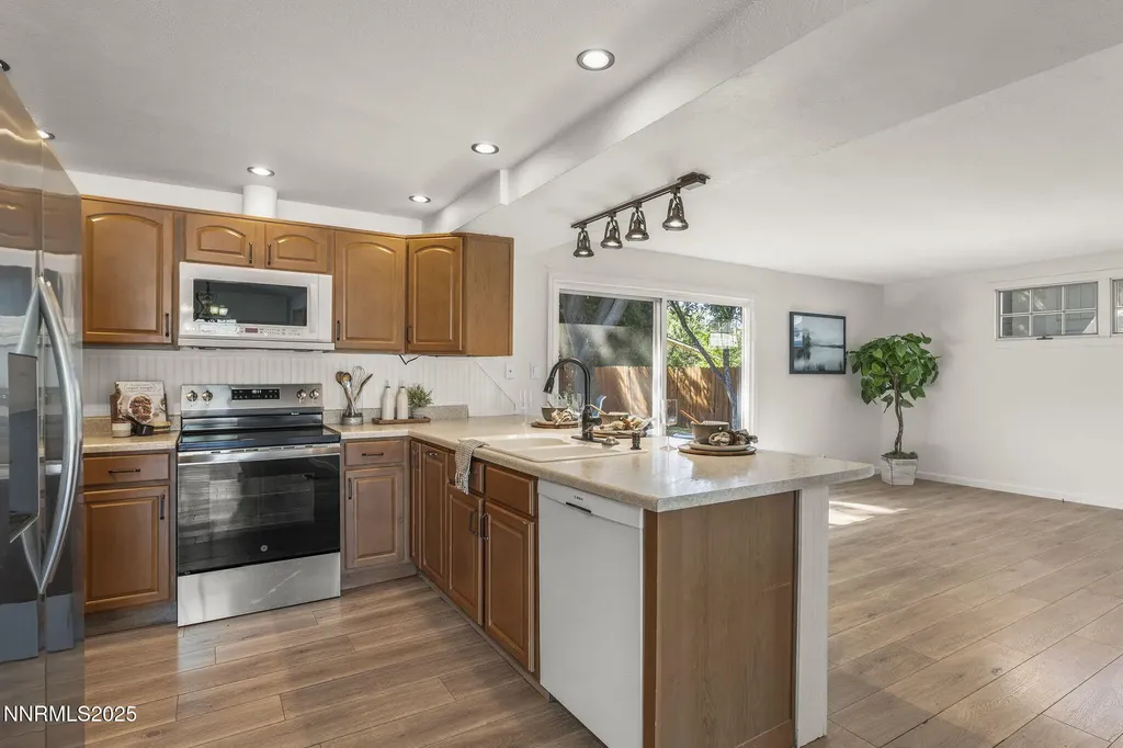 4350 Snowshoe Reno NV 89502