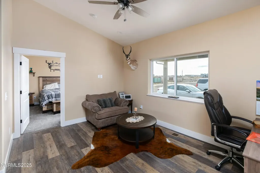 4928 Oran Fallon NV 89406