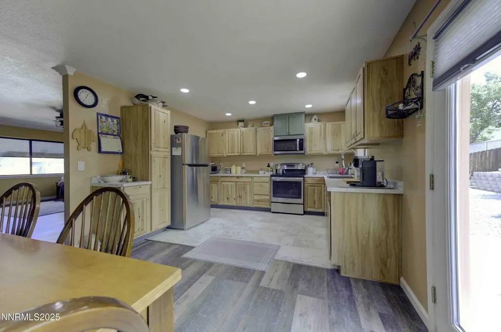 168 River Village Dayton NV 89403