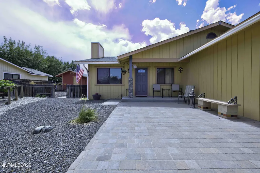 168 River Village Dayton NV 89403