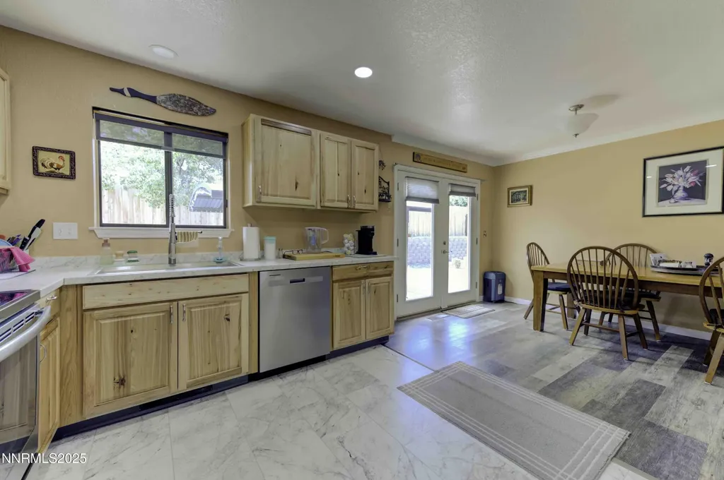 168 River Village Dayton NV 89403