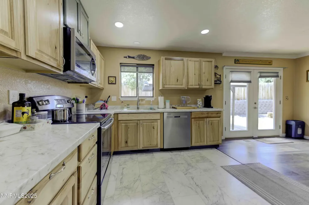 168 River Village Dayton NV 89403