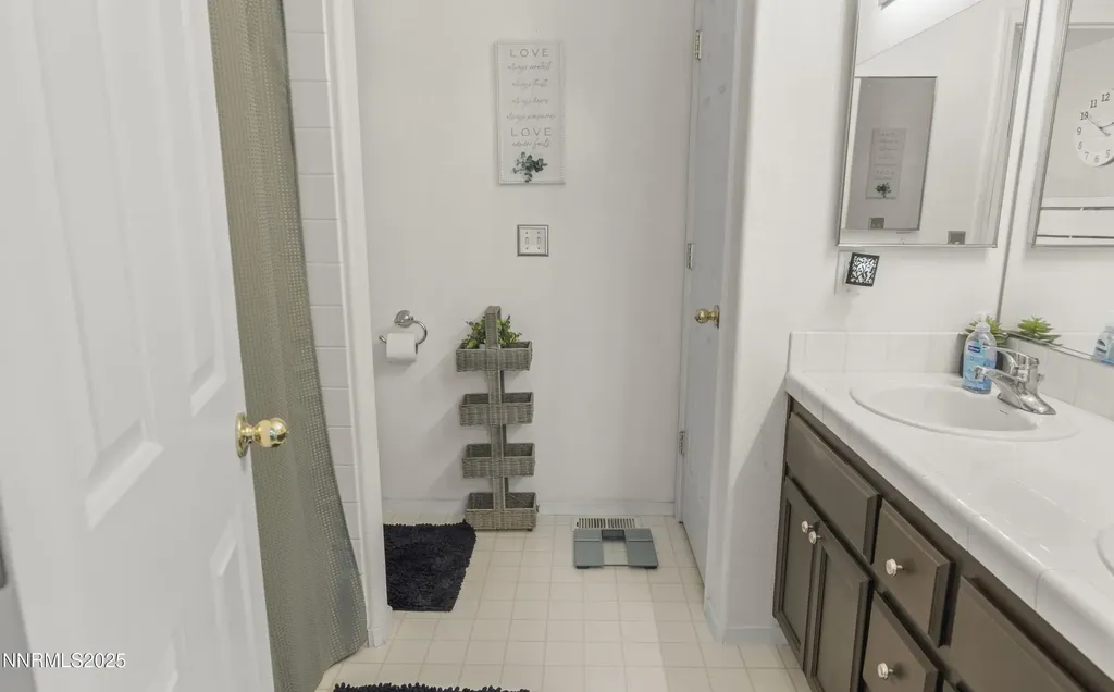 702 Todd Fernley NV 89408