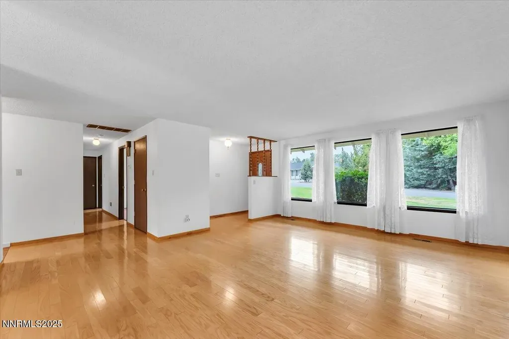 15565 Minnetonka Reno NV 89521