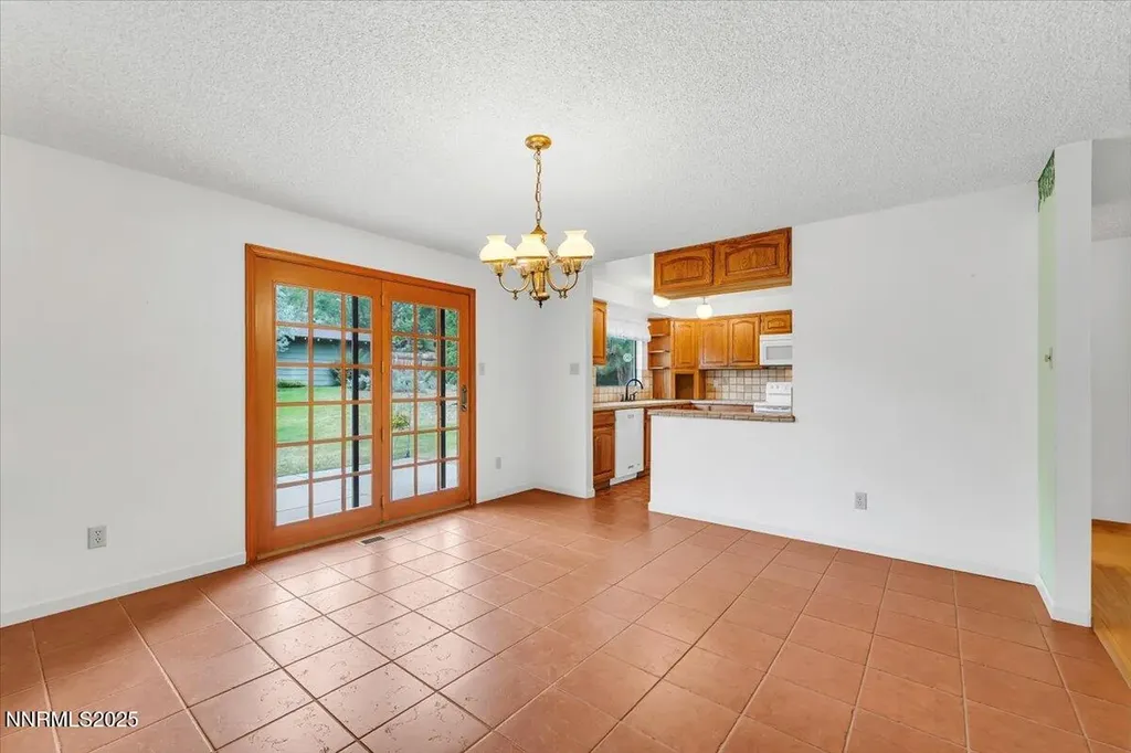 15565 Minnetonka Reno NV 89521