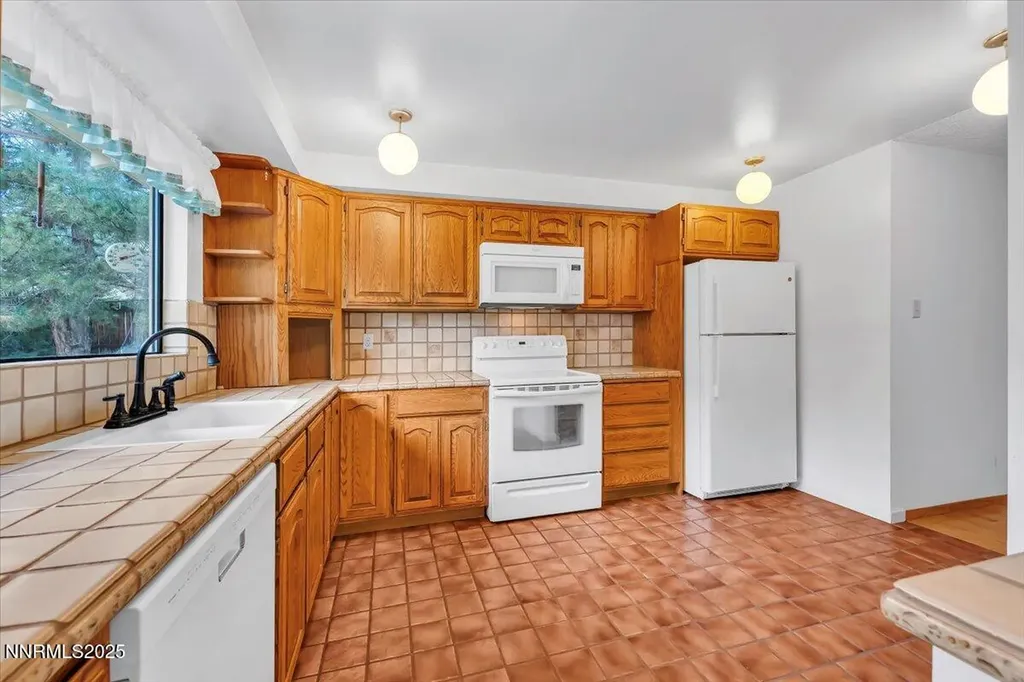 15565 Minnetonka Reno NV 89521