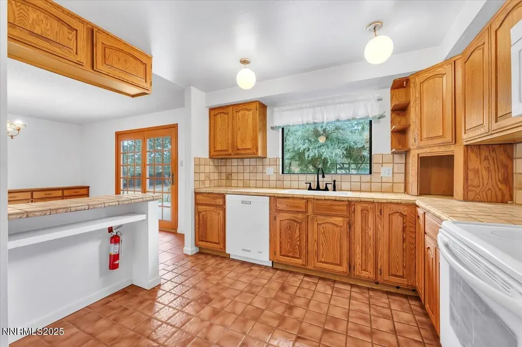 15565 Minnetonka Reno NV 89521