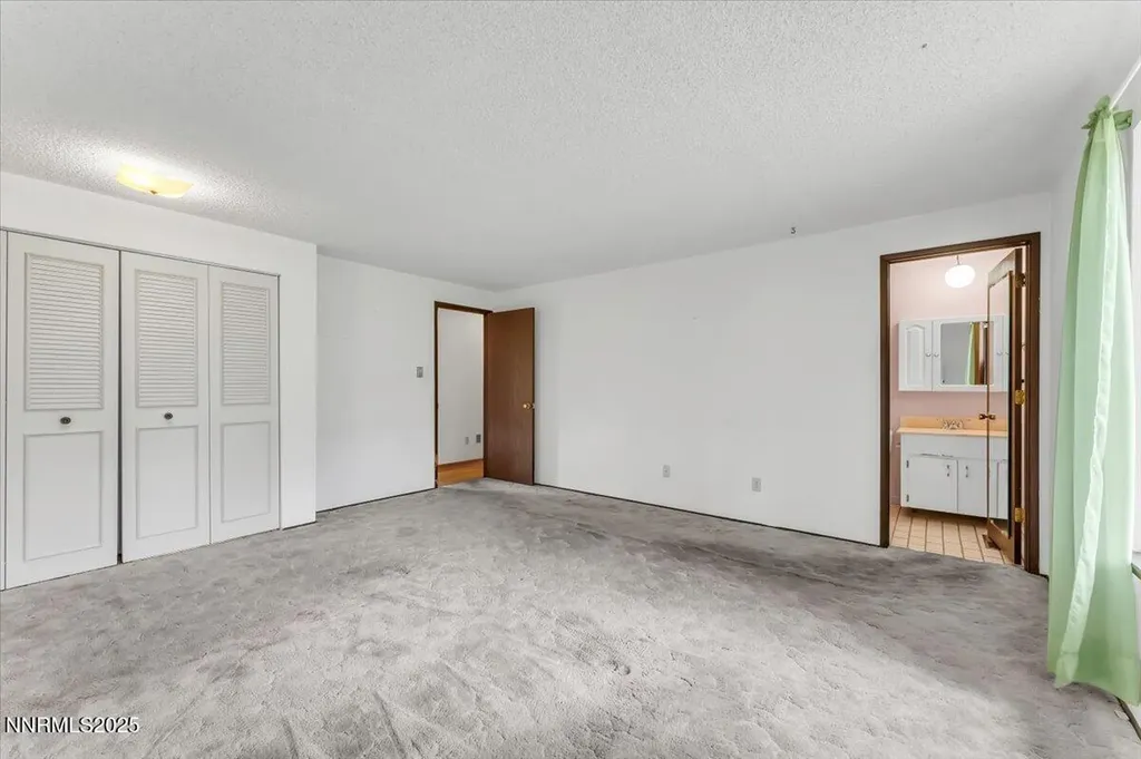 15565 Minnetonka Reno NV 89521