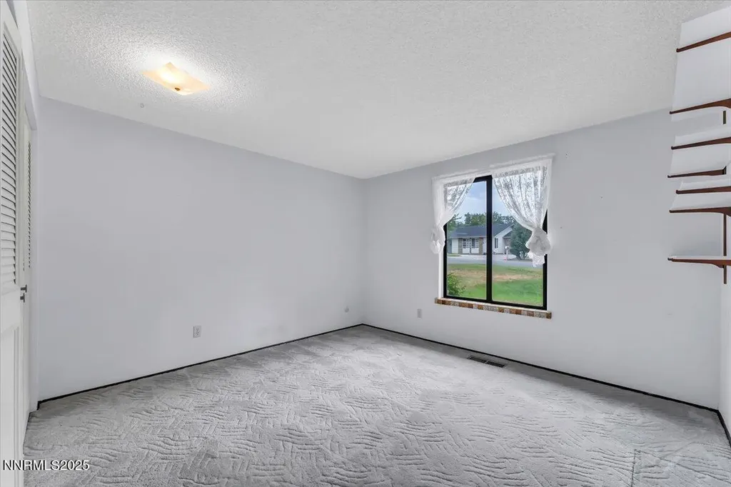15565 Minnetonka Reno NV 89521