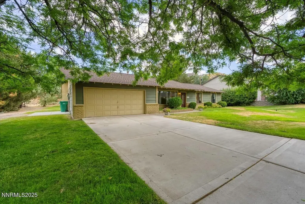15565 Minnetonka Reno NV 89521