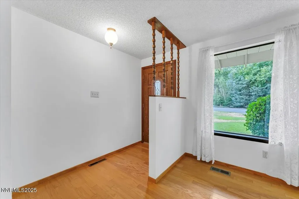 15565 Minnetonka Reno NV 89521