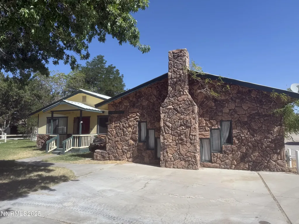 2350 Mount View Fallon NV 89406