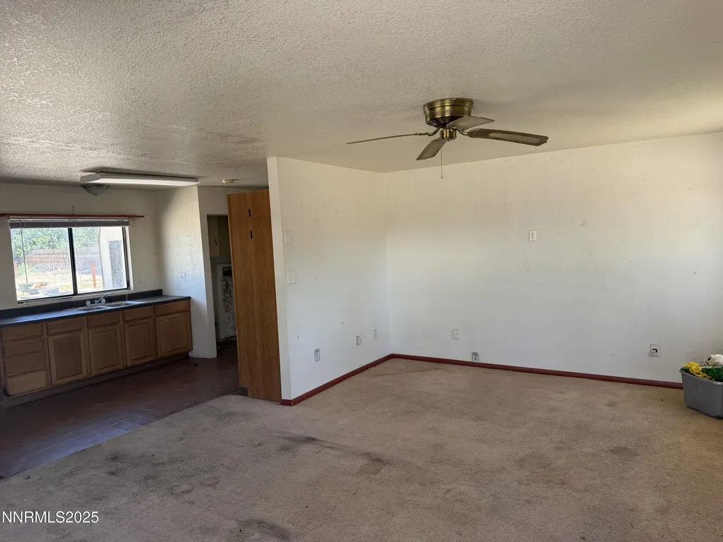 2350 Mount View Fallon NV 89406