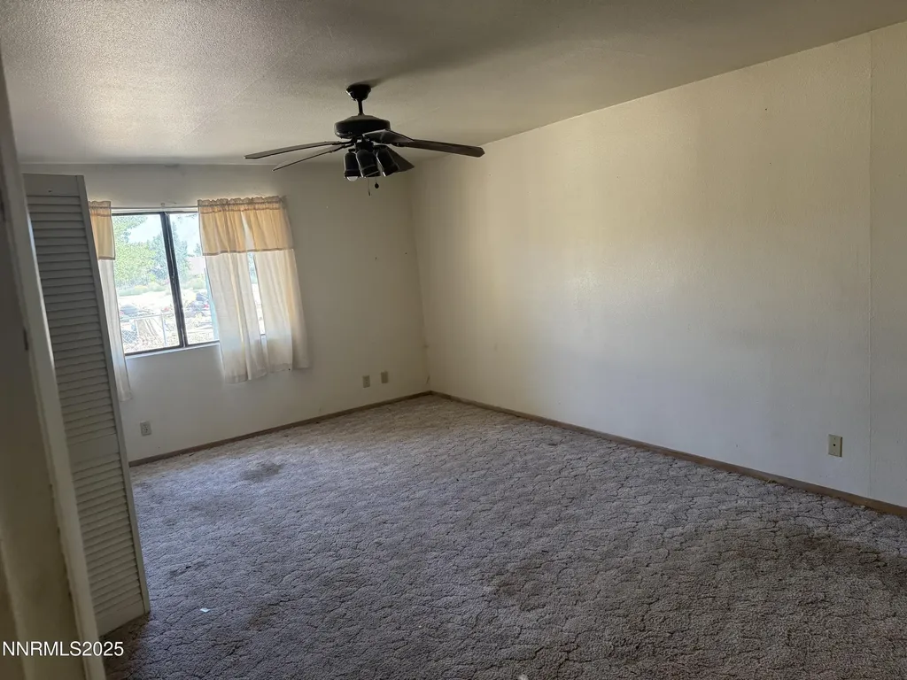 2350 Mount View Fallon NV 89406