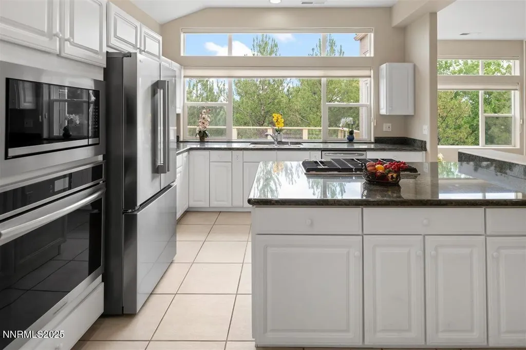 2543 Edgerock Road Reno NV 89519