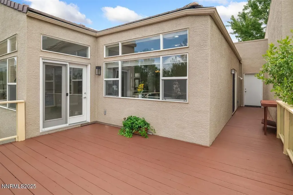 2543 Edgerock Road Reno NV 89519