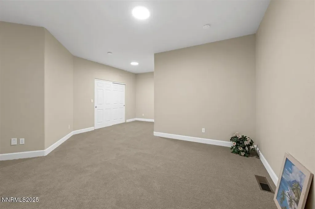 2543 Edgerock Road Reno NV 89519