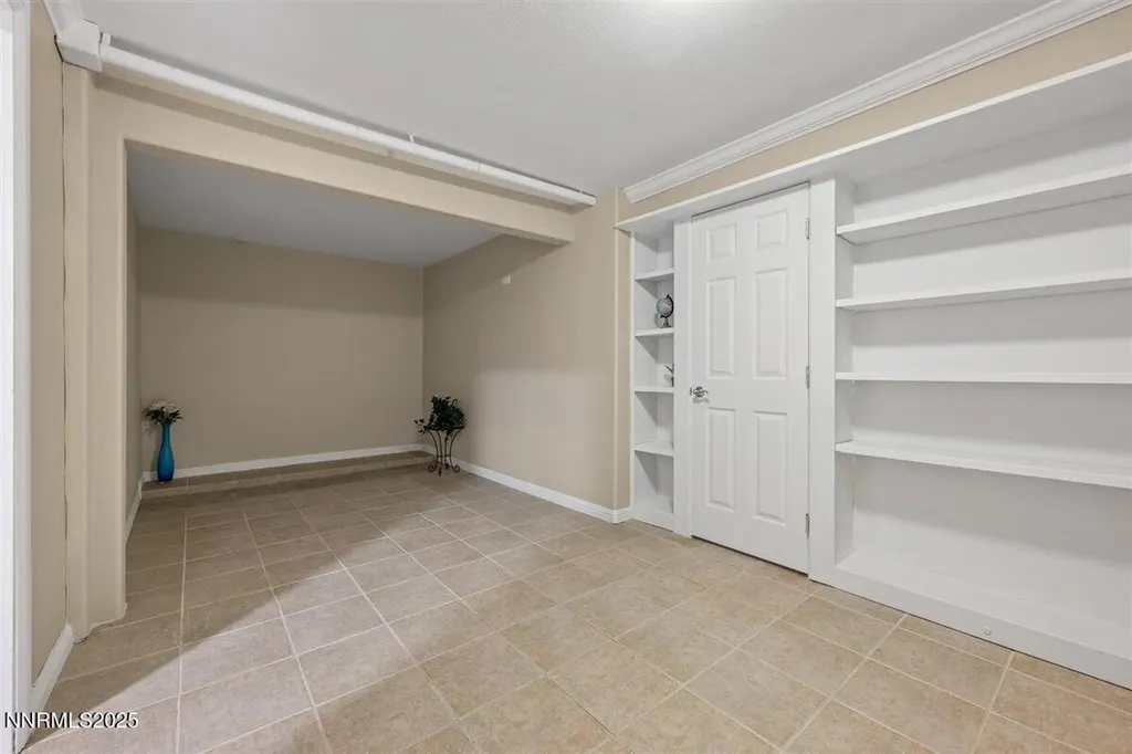 2543 Edgerock Road Reno NV 89519
