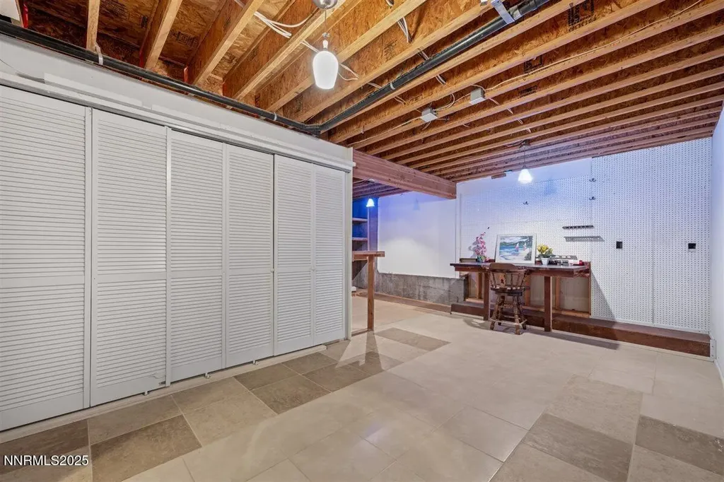 2543 Edgerock Road Reno NV 89519