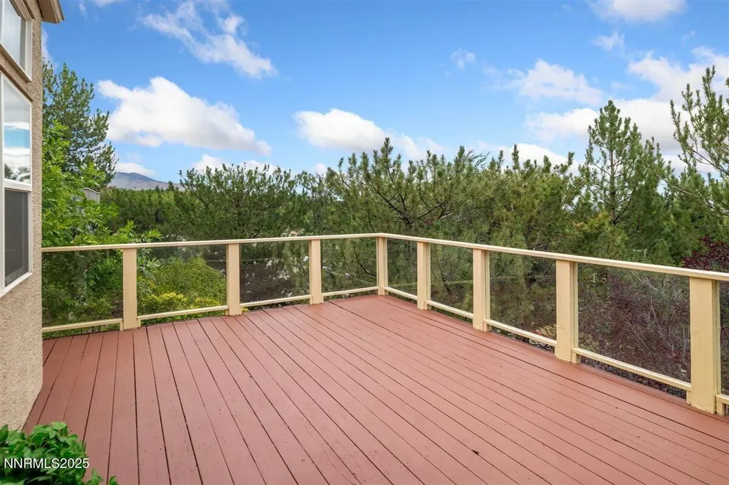 2543 Edgerock Road Reno NV 89519