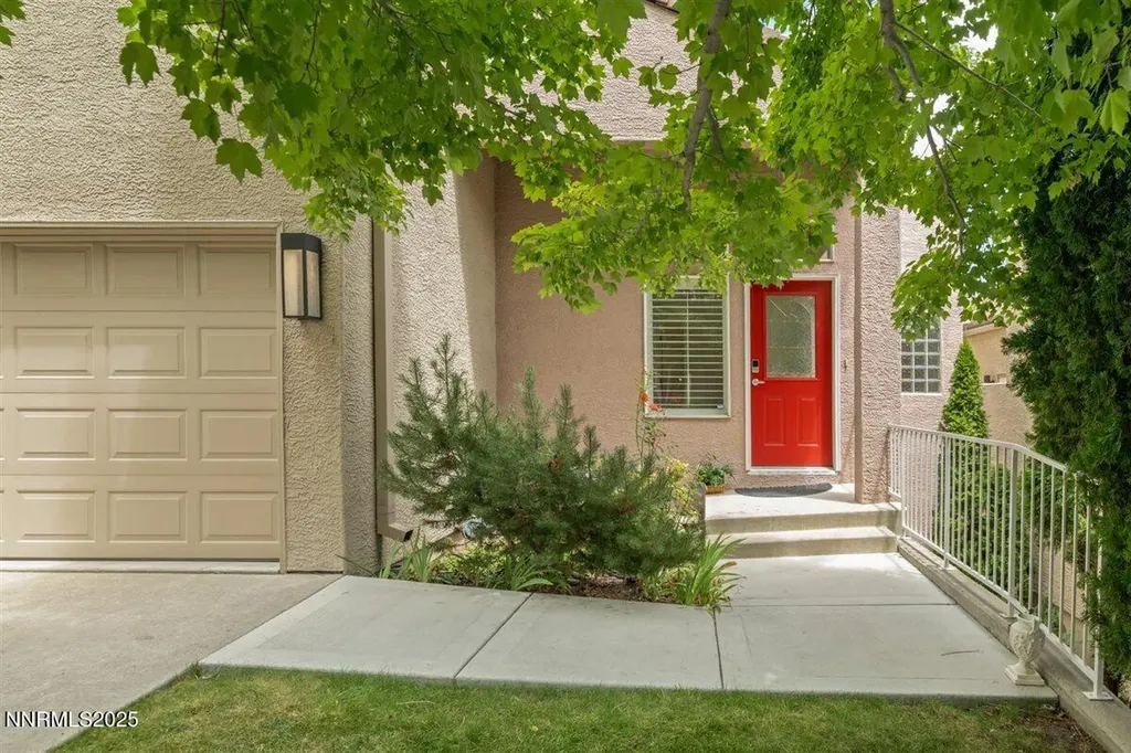 2543 Edgerock Road Reno NV 89519