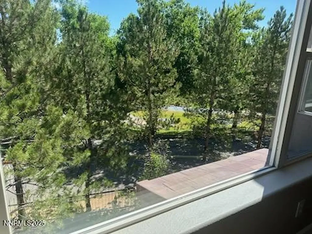 2543 Edgerock Road Reno NV 89519