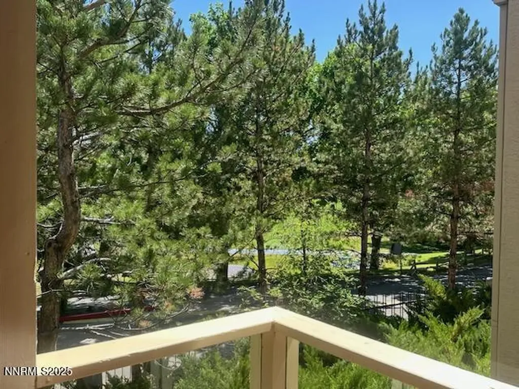 2543 Edgerock Road Reno NV 89519