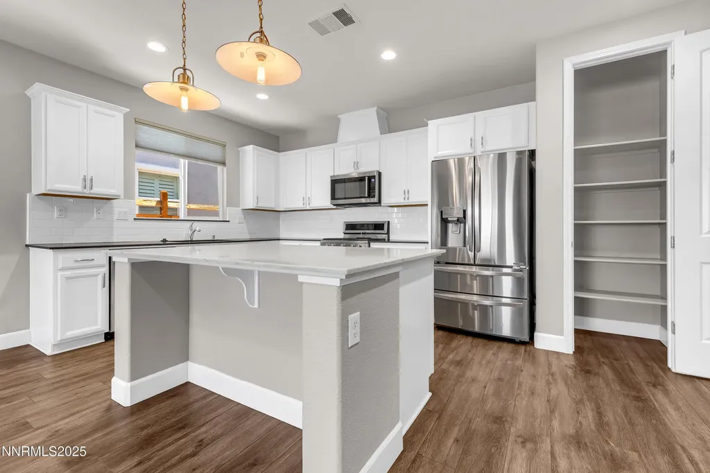 6579 Angels Orchard Sparks NV 89436