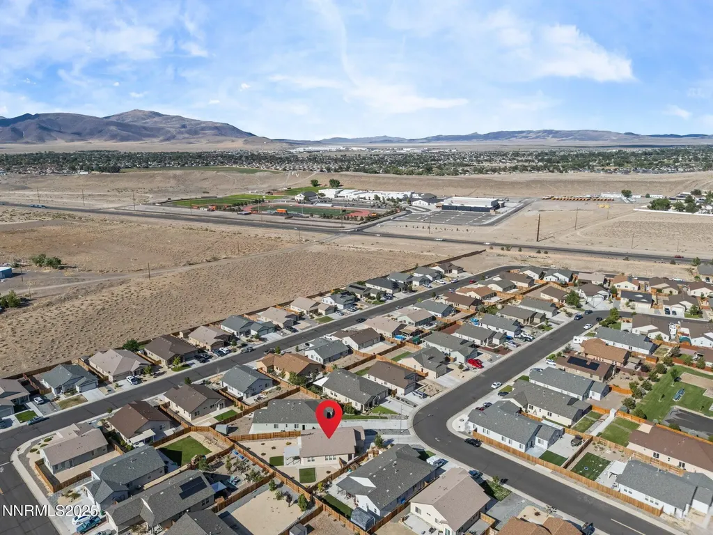 242 Red Oak Fernley NV 89408