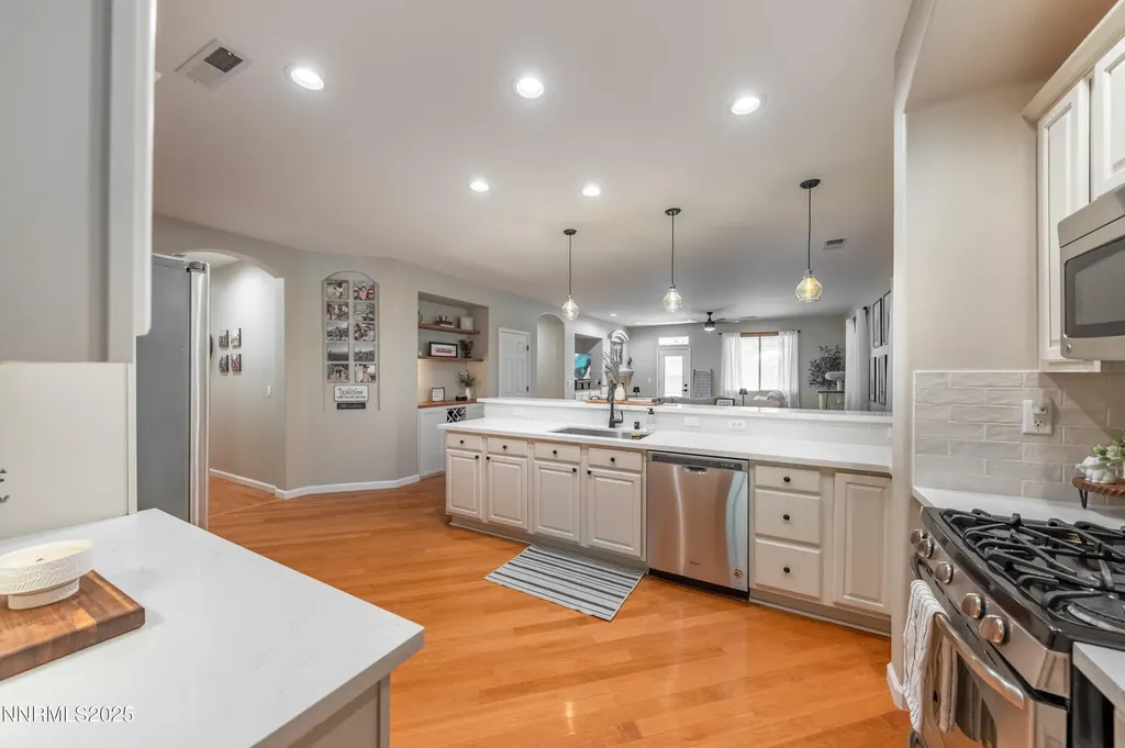 3097 Banestone Sparks NV 89436