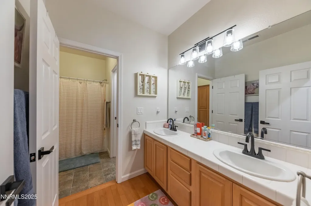 3097 Banestone Sparks NV 89436