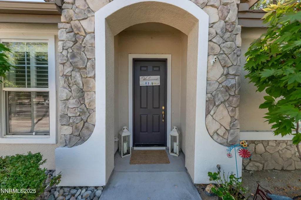 3097 Banestone Sparks NV 89436