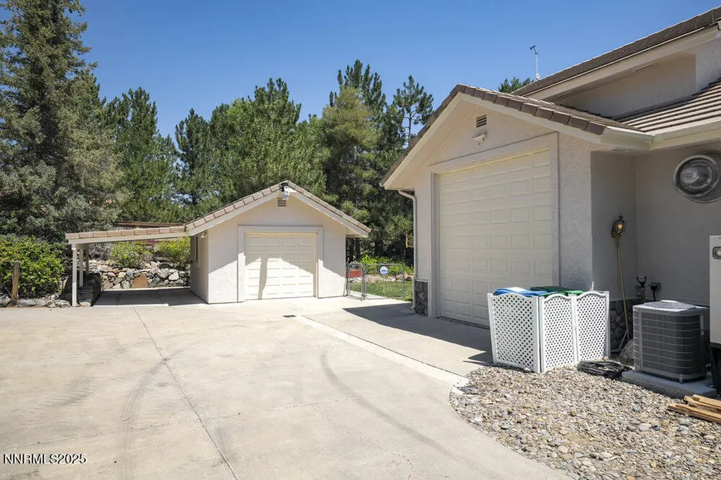 13475 Evening Song Reno NV 89511