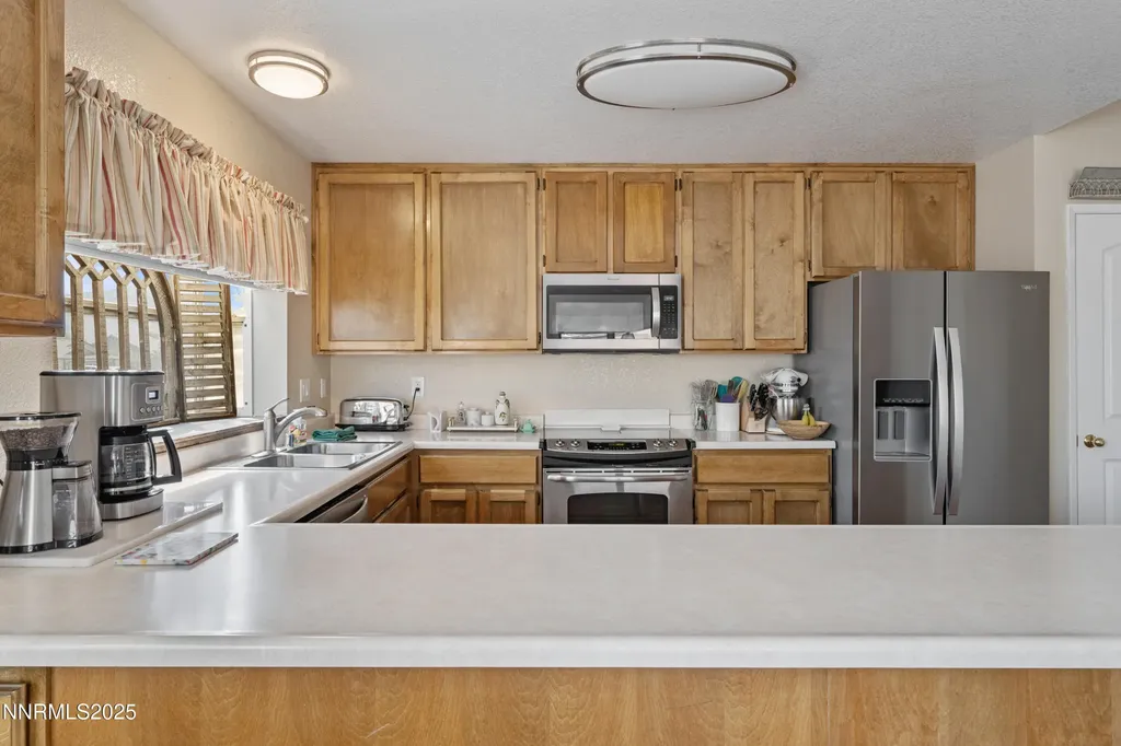 202 Thornwood Dayton NV 89403