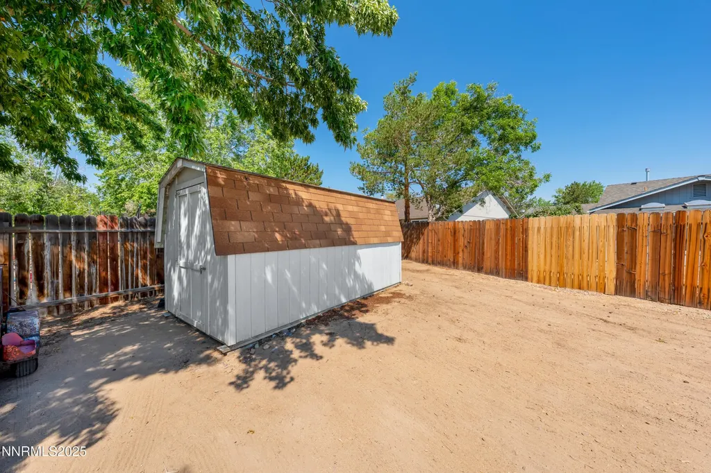 202 Thornwood Dayton NV 89403